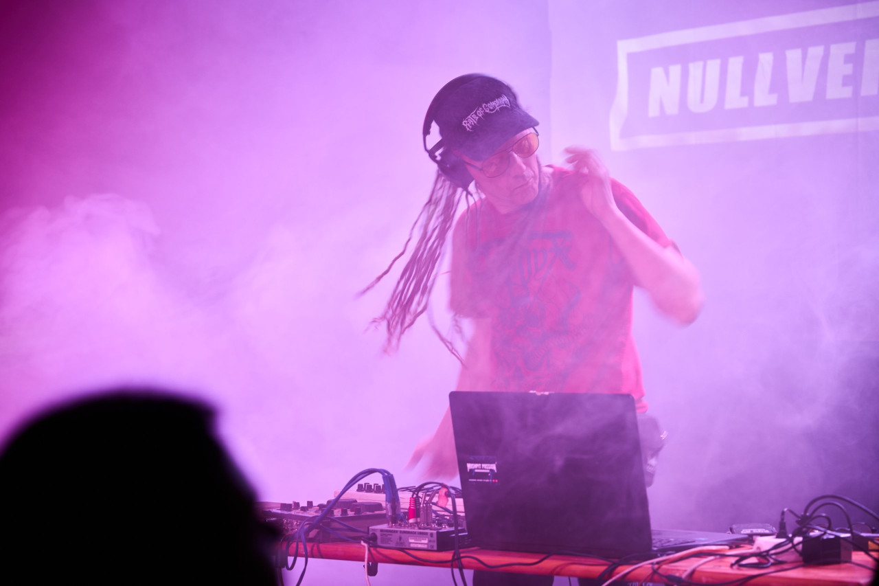 2026-03-21 No Limits No Control 1242