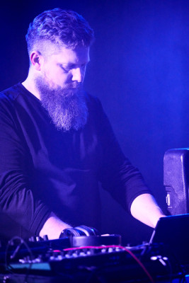 Krachbar-2503